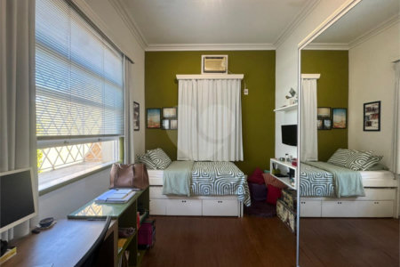 Casa à venda com 3 quartos, sendo 1 suíte,  em Santa Teresa, Rio de Janeiro, RJ