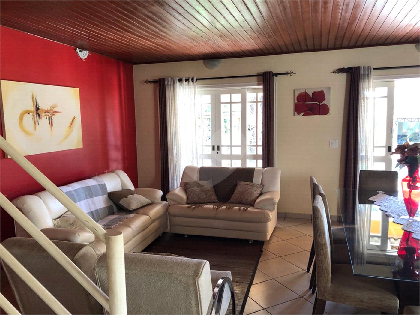 Casa à venda com 4 quartos, sendo 2 suítes, no condomínio Zuleika Jabour, Salto - SP