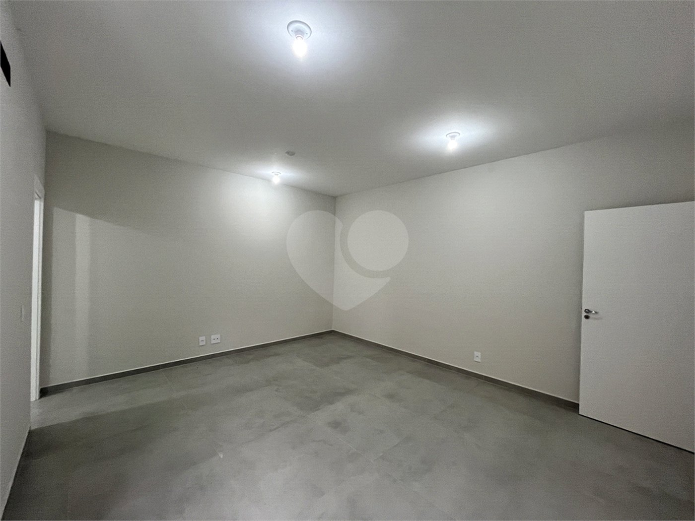 Casa à venda com 3 quartos, sendo 1 suíte,  no condomínio Reserva Ipanema I, Sorocaba - SP