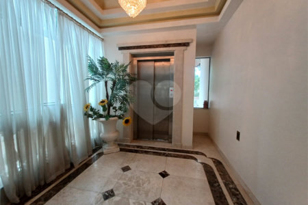 Casa à venda com 6 suítes no condomínio Portal da Raposo, Sorocaba - SP