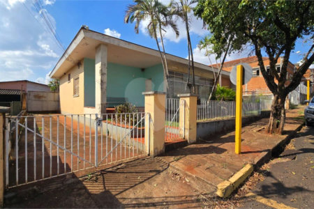Casa à venda com 4 quartos em Vila Xavier (vila Xavier), Araraquara, SP