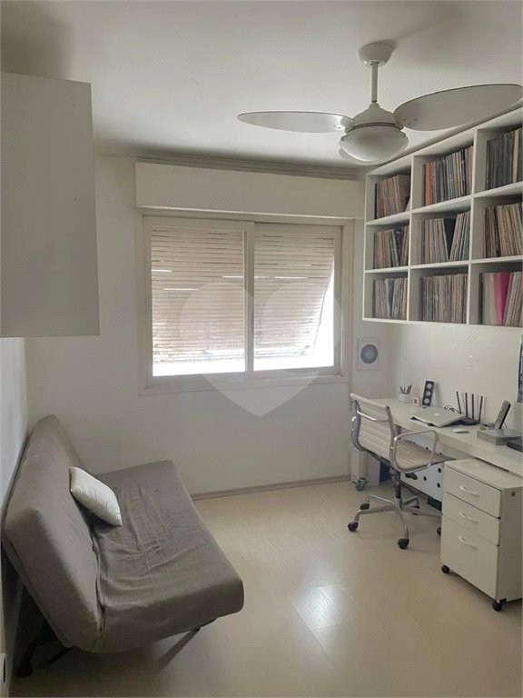Apartamento à venda com 3 quartos, sendo 1 suíte, em Cerqueira César, São Paulo, SP