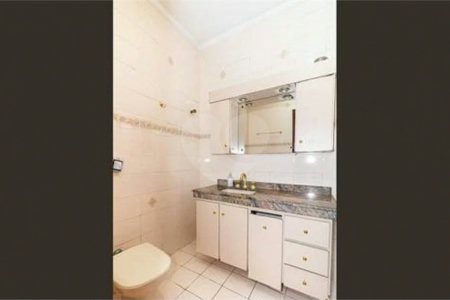 Sobrado à venda com 3 quartos, sendo 1 suíte,  em Vila Gustavo, São Paulo, SP