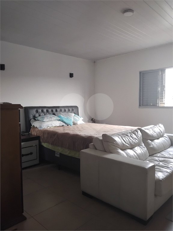 Sobrado à venda com 4 quartos, sendo 1 suíte, em Jardim Catanduva, São Paulo, SP