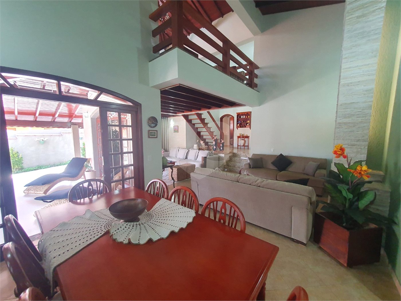 Casa à venda com 4 quartos, sendo 1 suíte, no condomínio Parque São Gabriel, Itatiba - SP