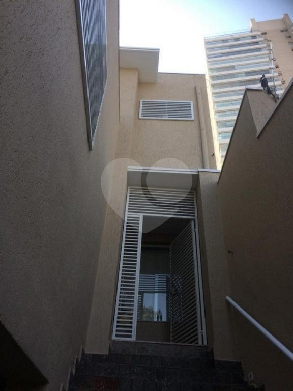 Sobrado à venda no Cambuci, Reformado 300 m2 - 4 Quartos/3 Suítes/ 2 Vagas de garagem