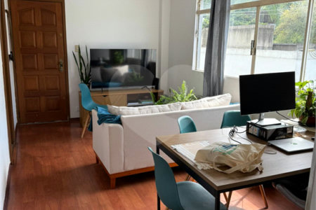 Vende-se Apartamento Vila Mariana com 02 quartos, 02 banheiros