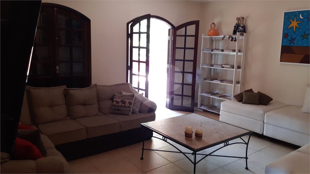 Chácara à venda com 3 quartos no Centro, Monte Mor, SP