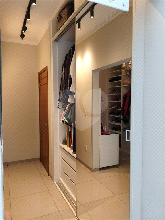 Casa à venda com 3 suítes em Carmo, Araraquara, SP