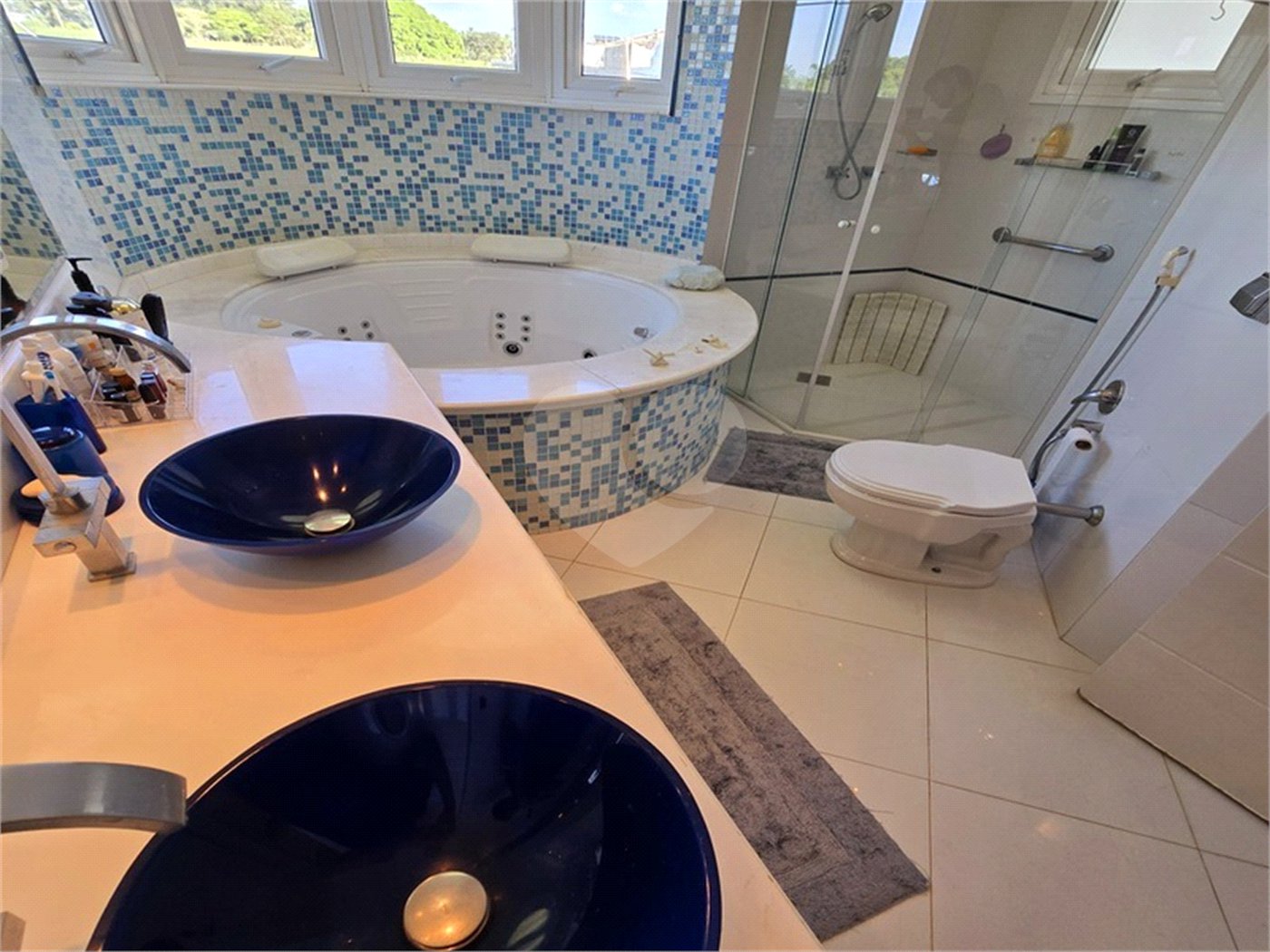 Casa à venda com 4 suítes no condomínio Jardim Residêncial da Villa Suiça, Indaiatuba - SP