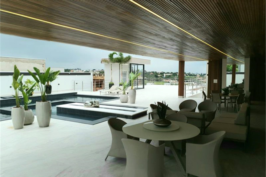 Casa à venda com 5 suítes no condomínio Residencial Villagio, Americana - SP