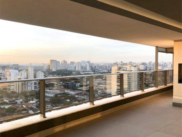 Apartamento à venda com 3 suítes em Brooklin, São Paulo, SP