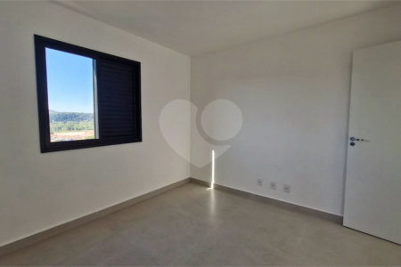 Apartamento à venda com 2 quartos, sendo 1 suíte, no Centro, Atibaia, SP