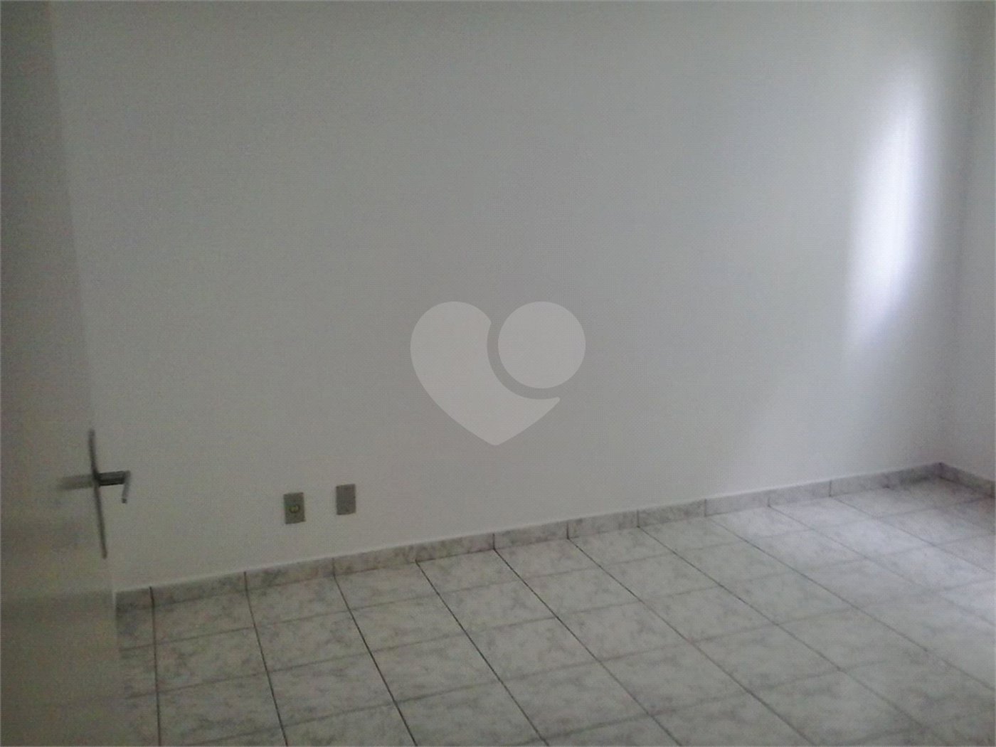 Apartamento à venda com 2 quartos em Vila Perracini, Poá, SP