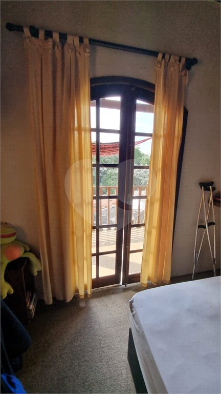 Casa à venda com 4 quartos, sendo 2 suítes, no condomínio Aruã Eco Park, Mogi das Cruzes - SP