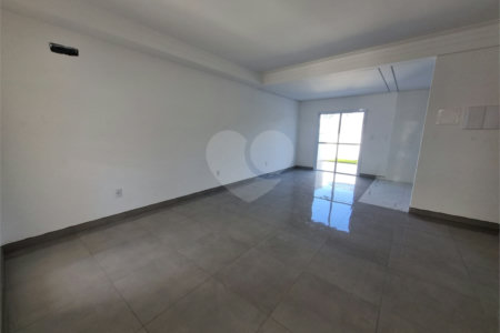 Casa à venda com 3 quartos, sendo 1 suíte, no condomínio Residencial Américo Figueiredo, Sorocaba - SP