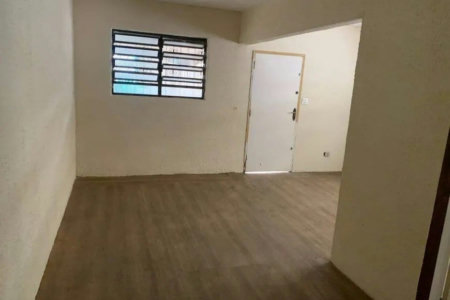 Casa/ Sobrado Amplo no Boqueirão/ Santos/SP