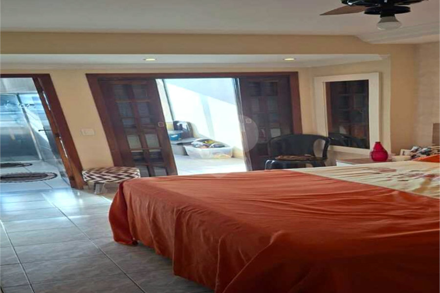 Sobrado à venda com 2 quartos, sendo 1 suíte, em Vila Nova Cachoeirinha, São Paulo, SP