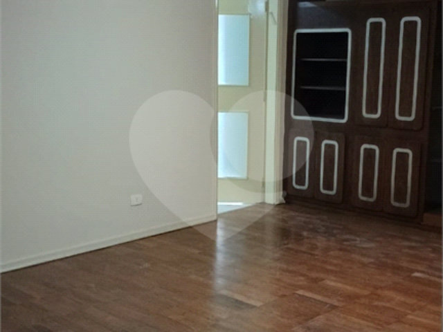 Apartamento para alugar com 3 quartos, sendo 1 suíte,  em Cerqueira Cesar, São Paulo, SP
