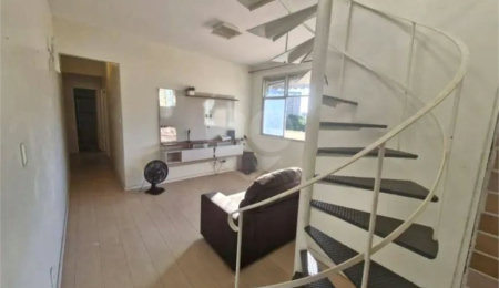 Cobertura à venda com 3 quartos, sendo 1 suíte, em Andaraí, Rio de Janeiro, RJ