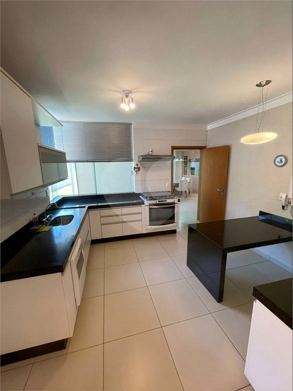 Casa à venda ou para alugar com 3 suítes em Jardim Salto Grande, Araraquara, SP