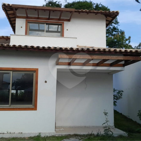 Casa à venda com 4 quartos, sendo 2 suítes, em Manguinhos, Armação dos Búzios, RJ