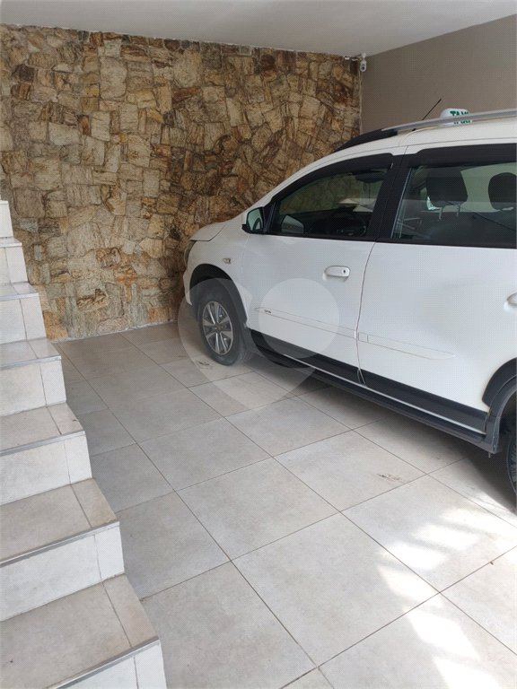Sobrado à venda com 2 quartos em Vila Guedes, São Paulo, SP