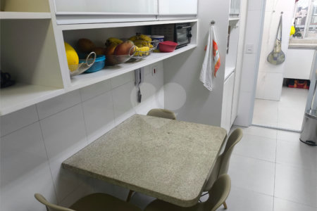 Apartamento à venda com 3 quartos, sendo 1 suíte, em Campo Grande, São Paulo, SP