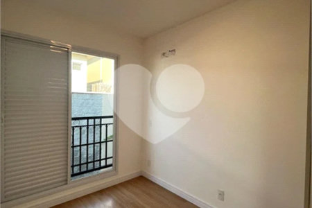 Casa à venda com 3 suítes no condomínio Quinta das Parreiras, Valinhos - SP