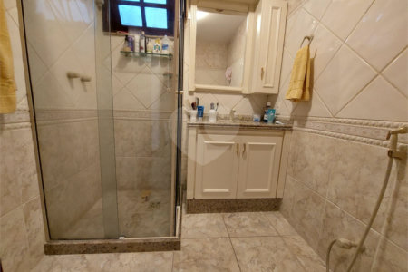 Casa de Vila à venda com 4 quartos, sendo 2 suítes, em Tijuca, Rio de Janeiro, RJ