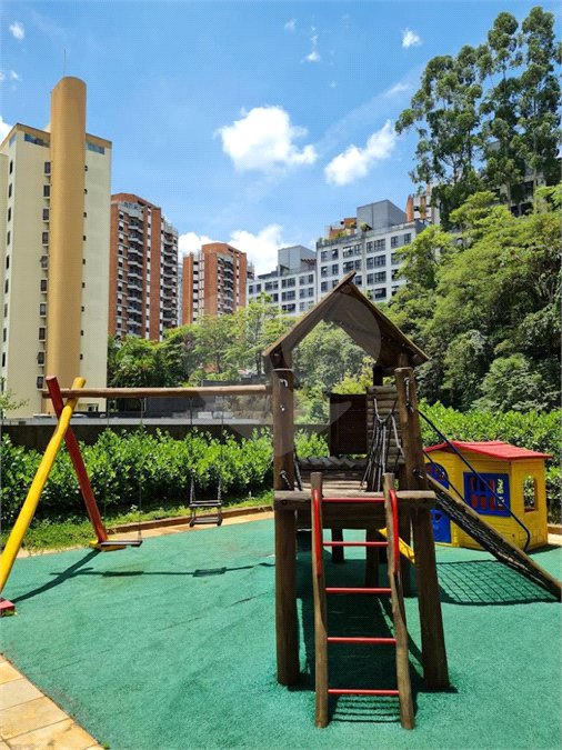 Apartamento à venda com 3 suítes em Vila Suzana, São Paulo, SP