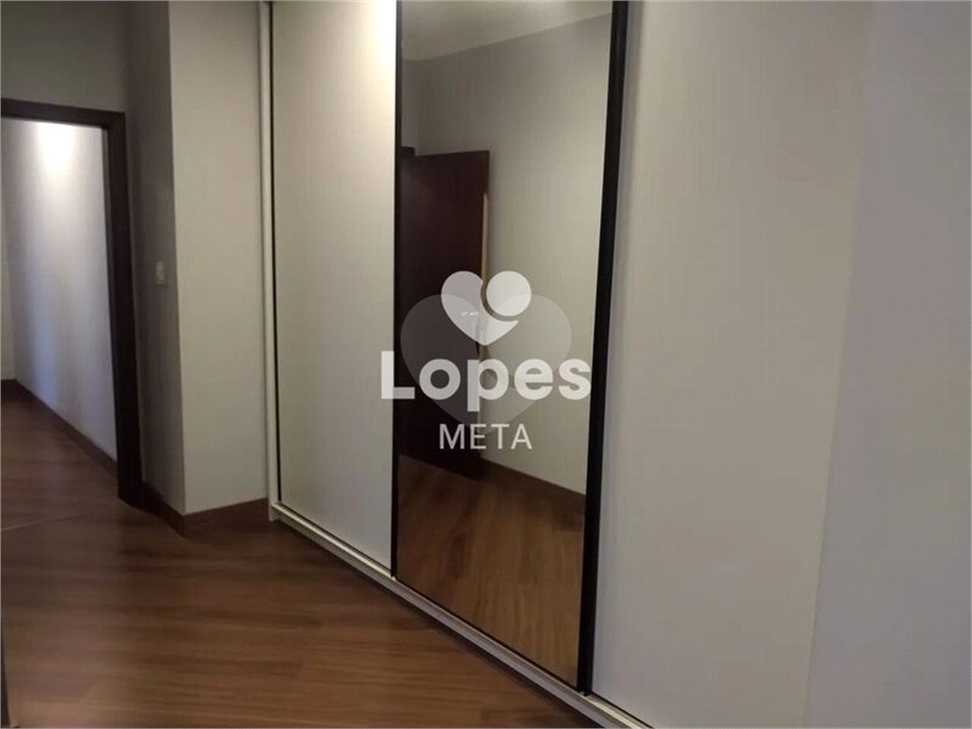 Casa à venda com 3 quartos, sendo 2 suítes, em Jardim Santa Júlia, São José dos Campos, SP
