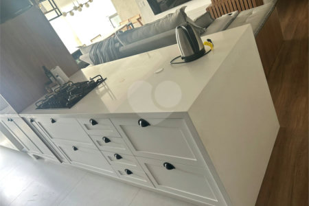 Apartamento à venda com 3 suítes em Parque São Jorge, São Paulo, SP