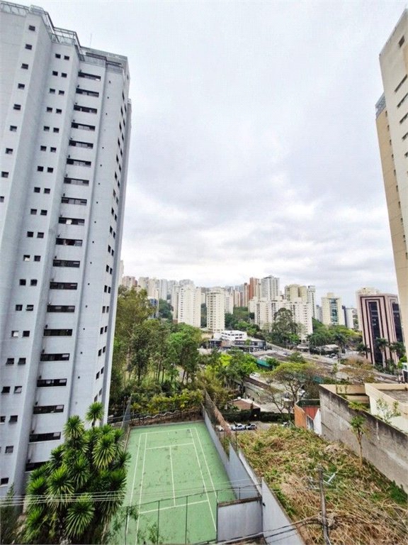 Apartamento à venda com 3 quartos, sendo 1 suíte, em Vila Suzana, São Paulo, SP