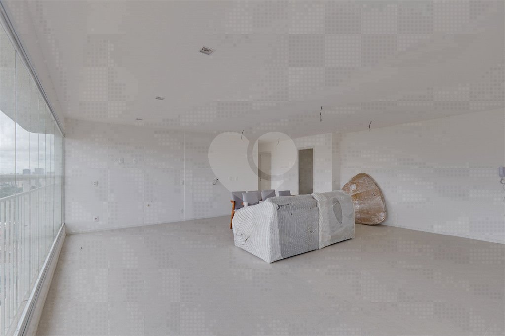 Apartamento à venda com 2 suítes em Santo Amaro, São Paulo, SP