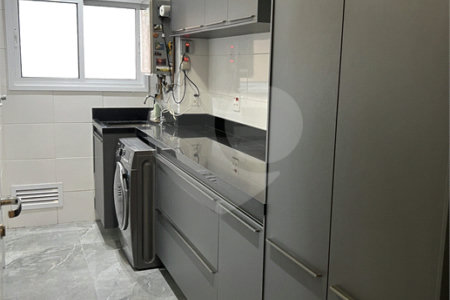 Apartamento à venda com 3 suítes em Jardim Arpoador, São Paulo, SP