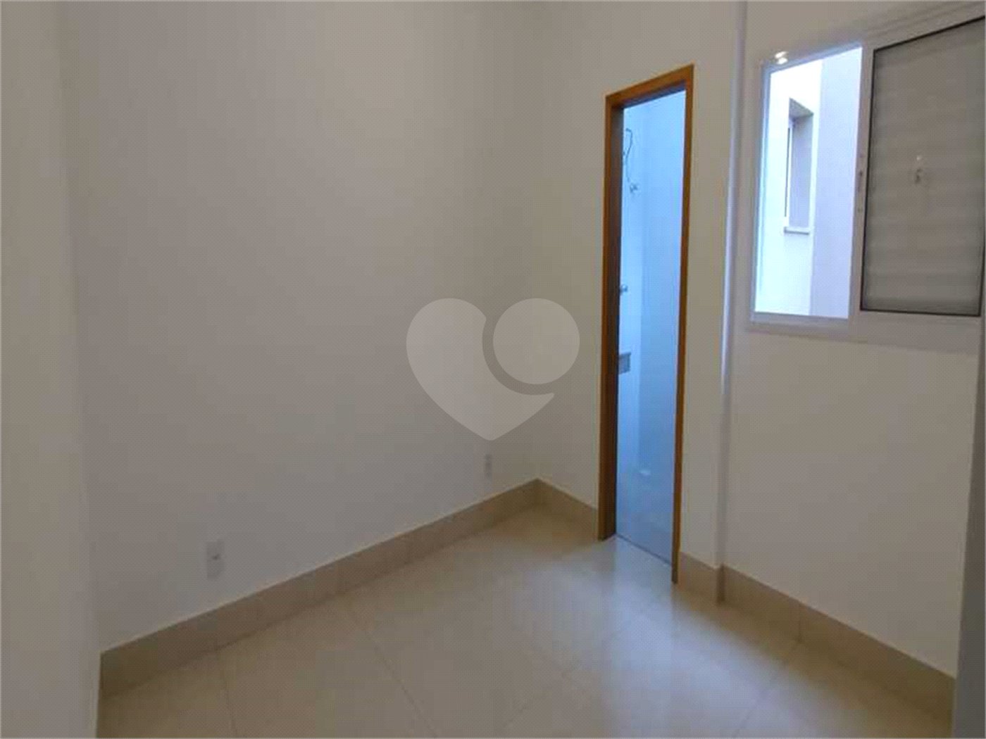 Casa à venda com 2 quartos, sendo 1 suíte, em Parque Residencial Sabiás, Indaiatuba, SP
