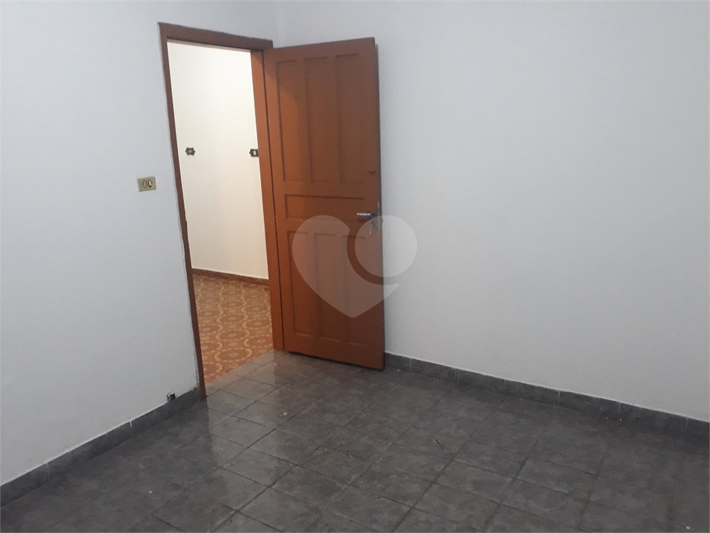 Casa à venda com 4 quartos, sendo 1 suíte, em Jaçanã, São Paulo, SP