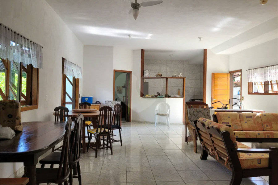 Casa à venda ou para alugar com 4 suítes em Costa do Sol, Bertioga, SP