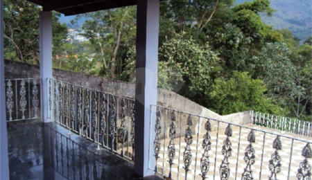 Sobrado à venda com 4 quartos, sendo 2 suítes,  em Recreio Maristela, Atibaia, SP