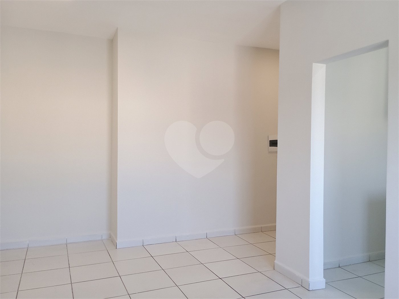 Apartamento à venda com 2 quartos, sendo 1 suíte, em Residencial Flórida, Ribeirão Preto, SP