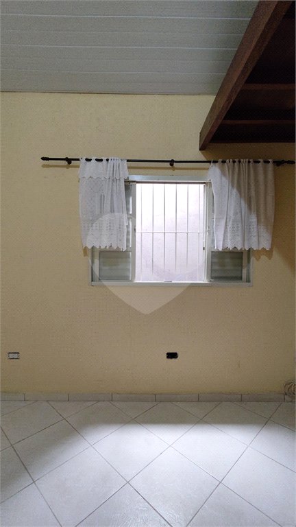 Casa à venda com 3 quartos, sendo 1 suíte, em Vila Santa Helena, Atibaia, SP