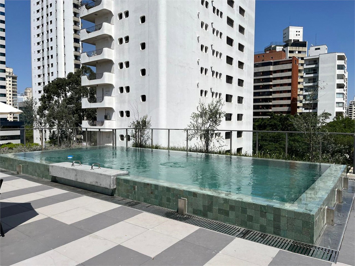 Apartamento à venda com 1 suíte em Campo Belo, São Paulo, SP