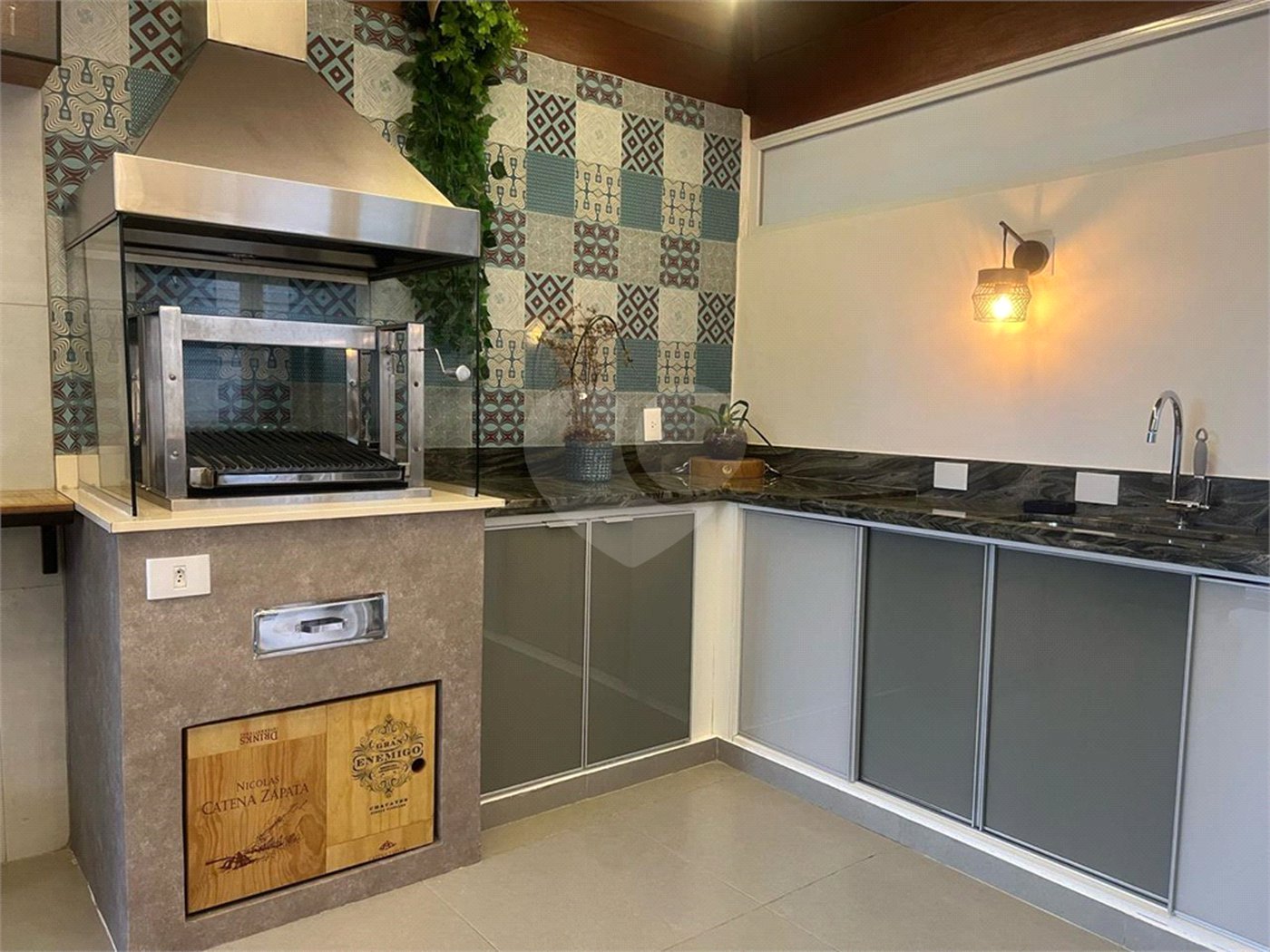 Casa à venda com 4 quartos, sendo 3 suítes,  no condomínio Residencial Toscana, Mogi das Cruzes - SP
