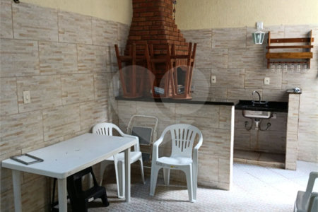 Casa à venda com 4 quartos, sendo 2 suítes,  em Vila Rei, Mogi das Cruzes, SP