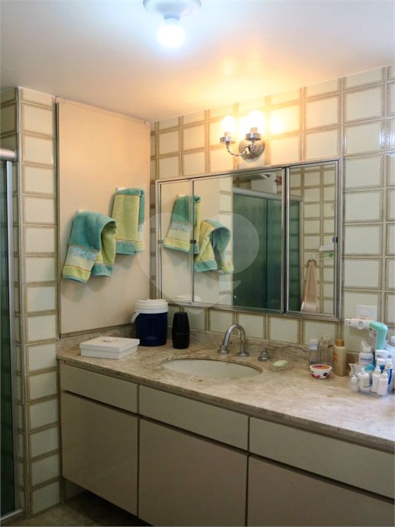Apartamento à venda com 3 quartos, sendo 1 suíte,  em Vila Andrade, São Paulo, SP