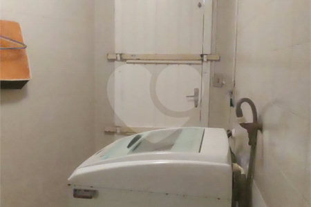 Sobrado à venda com 3 quartos em Pinheiros, São Paulo, SP