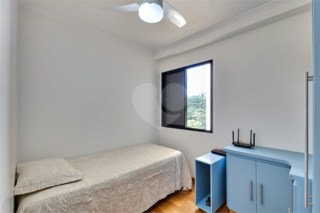Apartamento à venda com 3 quartos, sendo 1 suíte, em Santo Amaro, São Paulo, SP
