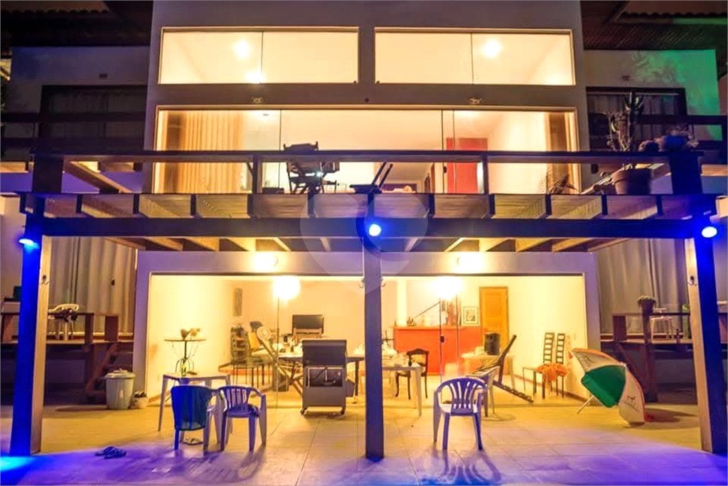 Casa à venda com 6 suítes em Ferradura, Armação dos Búzios, RJ