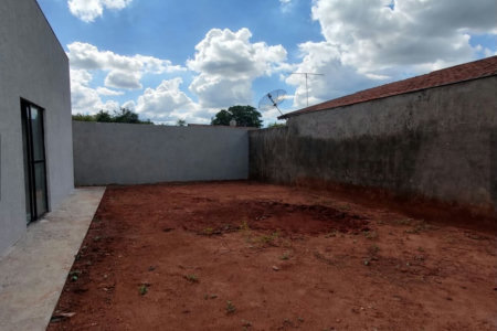 Casa à venda com 3 quartos, sendo 1 suíte,  em Jardim Flamboyant, Três Lagoas, MS